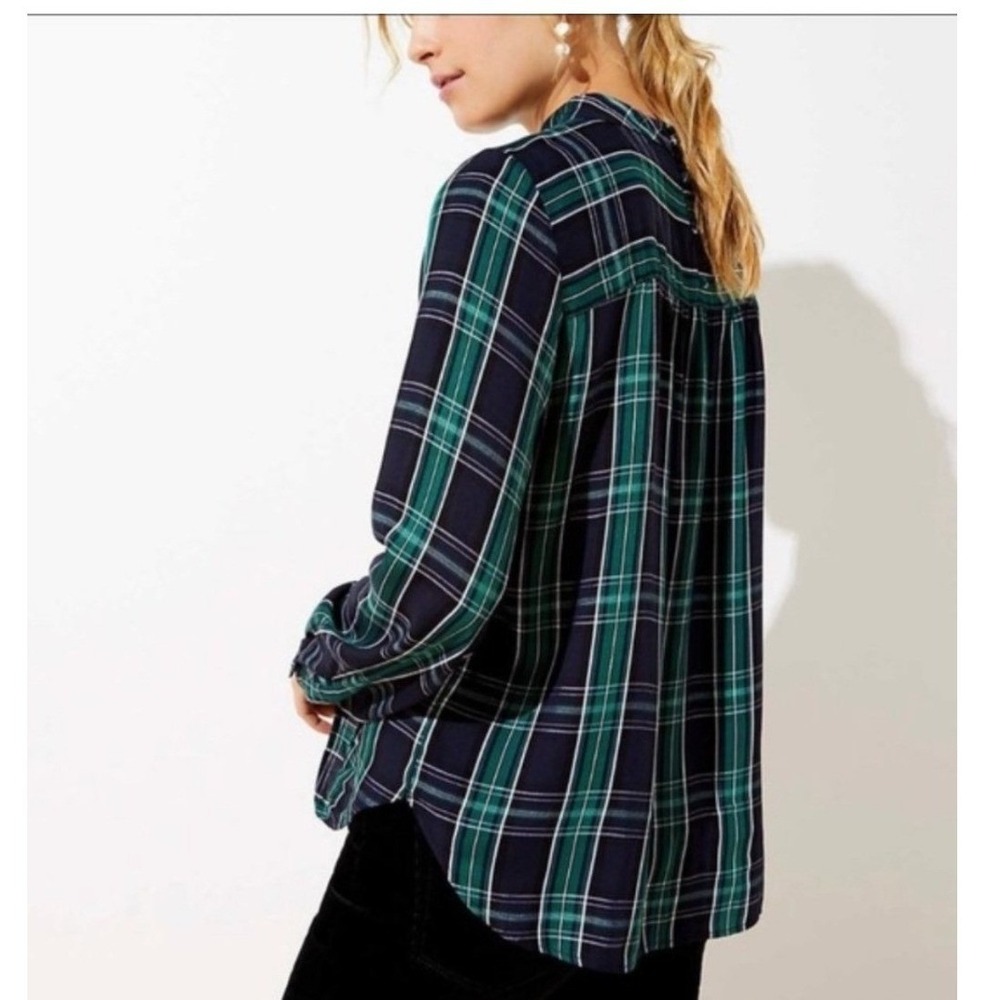 LOFT Womens Plaid Mock Neck Blouse Green Navy Blue Womens Size Medium NWT - Picture 2 of 7